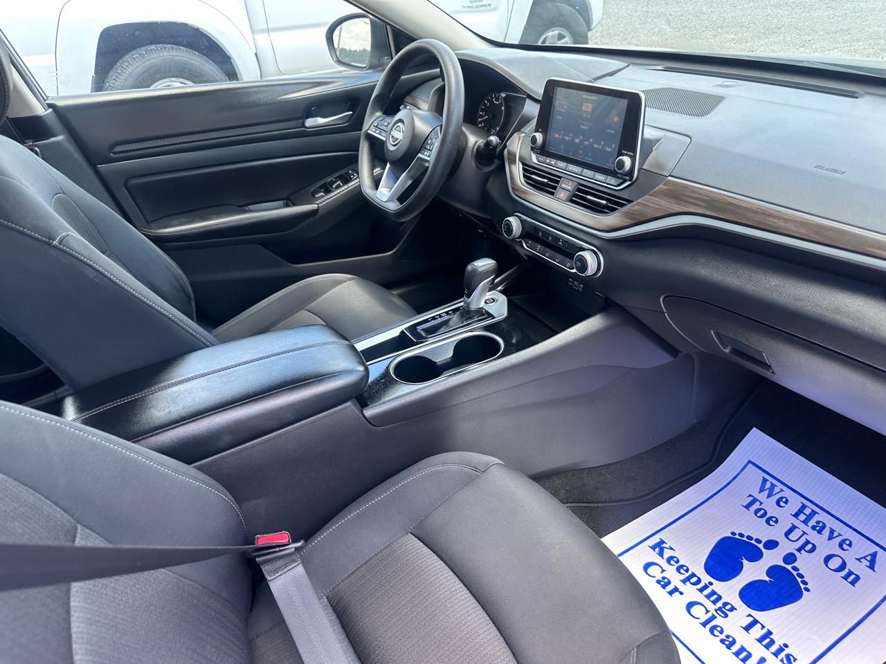Nissan Altima 2.5 SV Sedan 2024