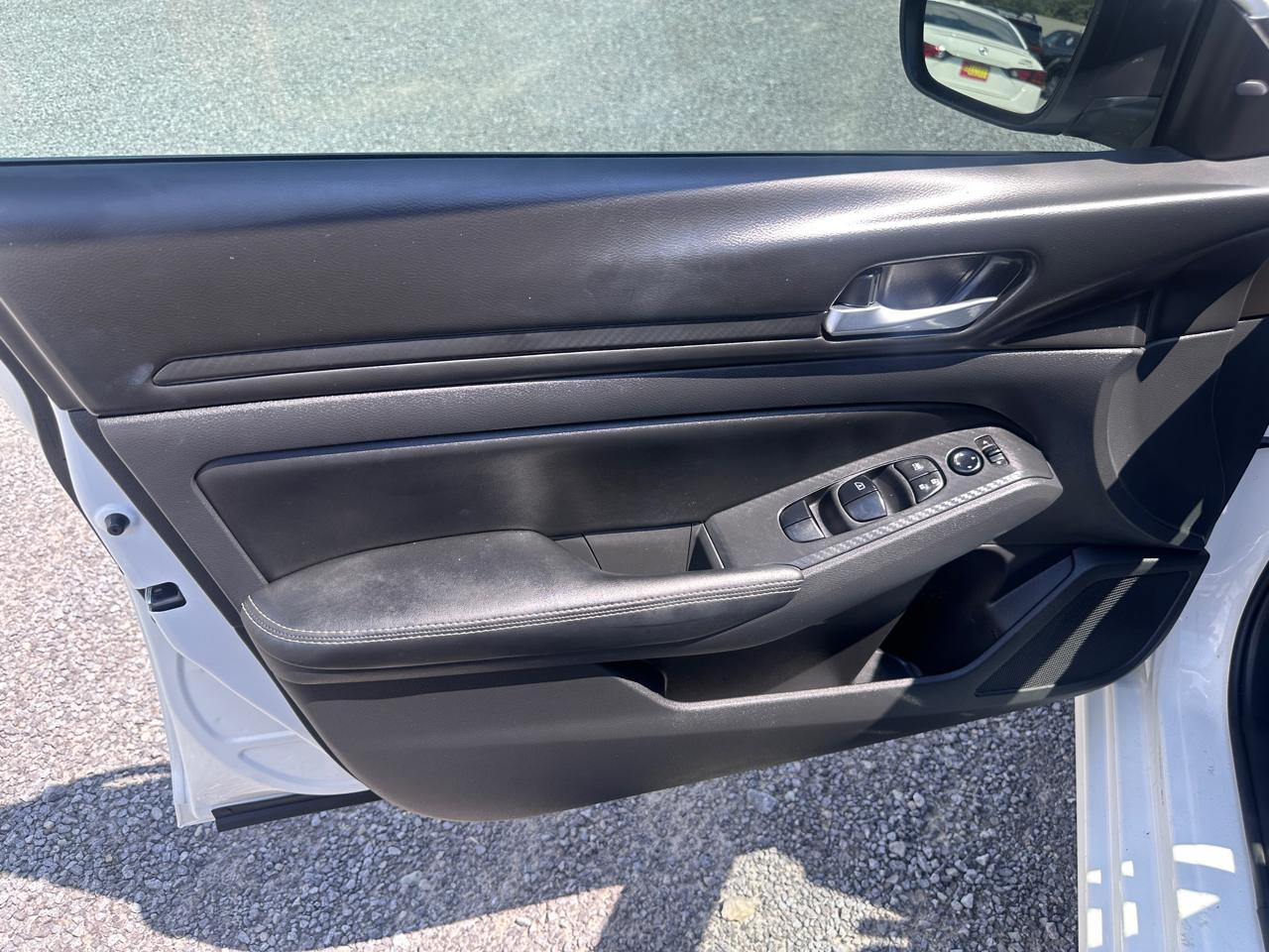 Nissan Altima 2.5 SV Sedan 2024