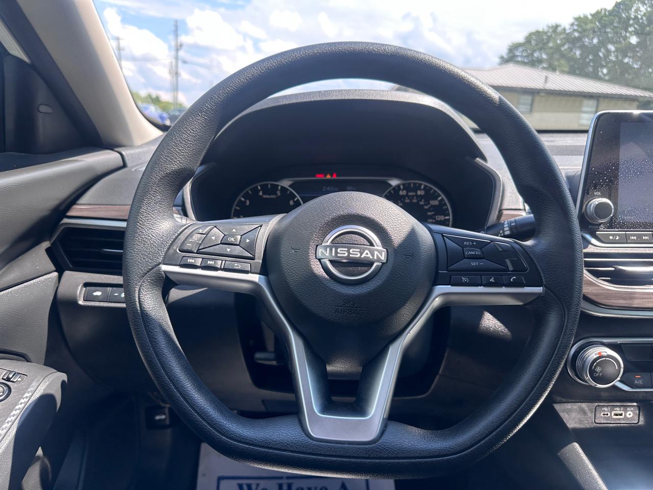 Nissan Altima 2.5 SV Sedan 2024