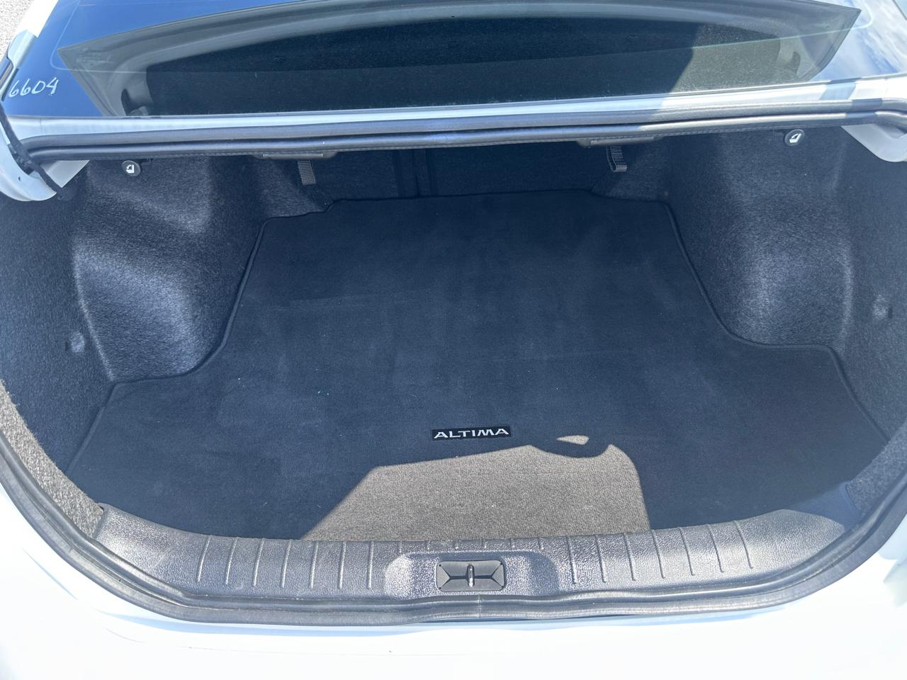 Nissan Altima 2.5 SV Sedan 2024