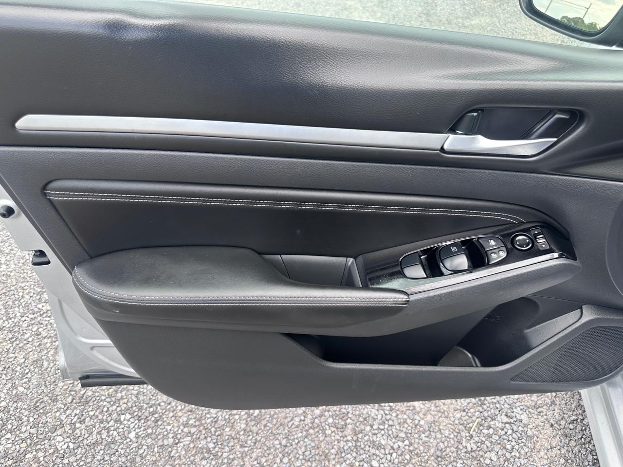 Nissan Altima 2.5 SV Sedan 2023