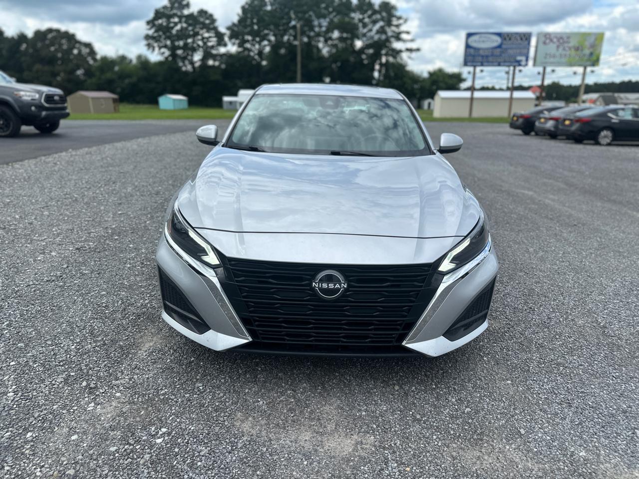 Nissan Altima 2.5 SV Sedan 2023
