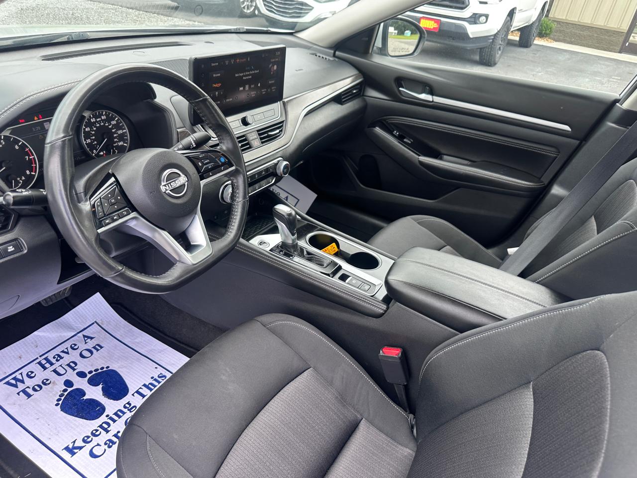 Nissan Altima 2.5 SV Sedan 2023
