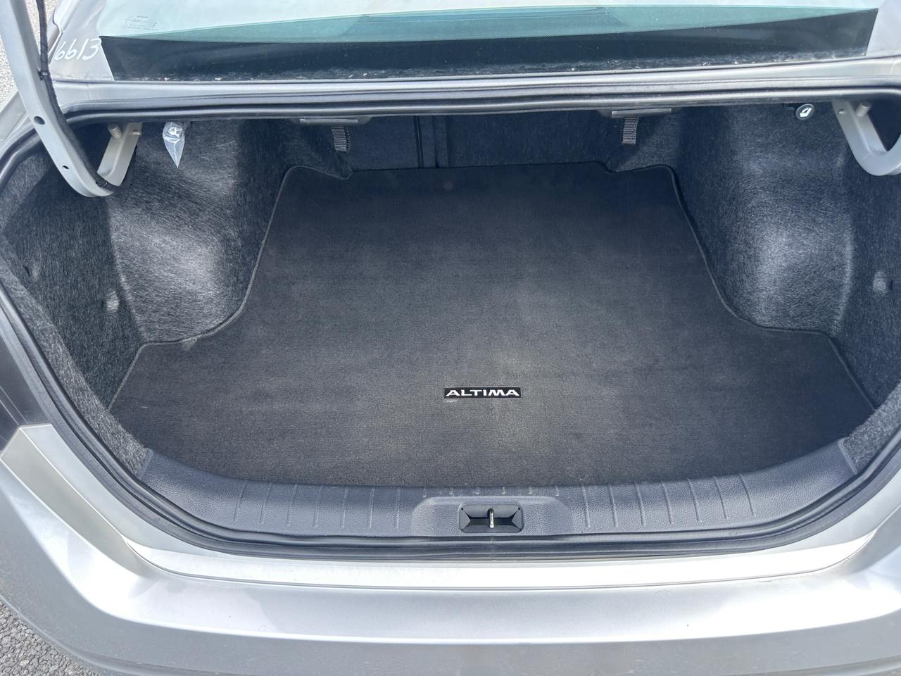 Nissan Altima 2.5 SV Sedan 2023