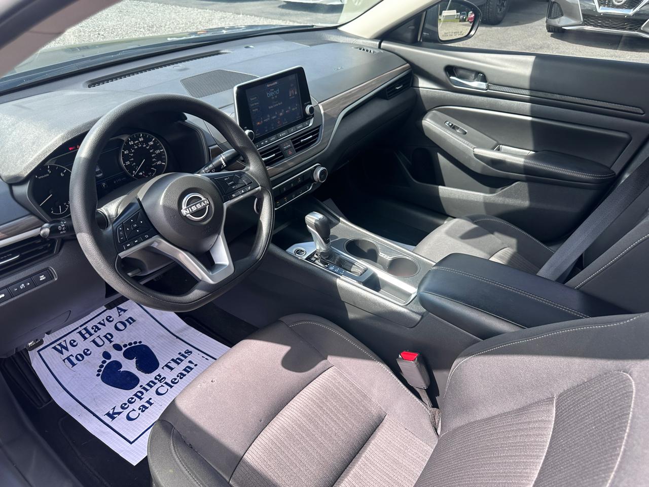 Nissan Altima SV FWD 2025