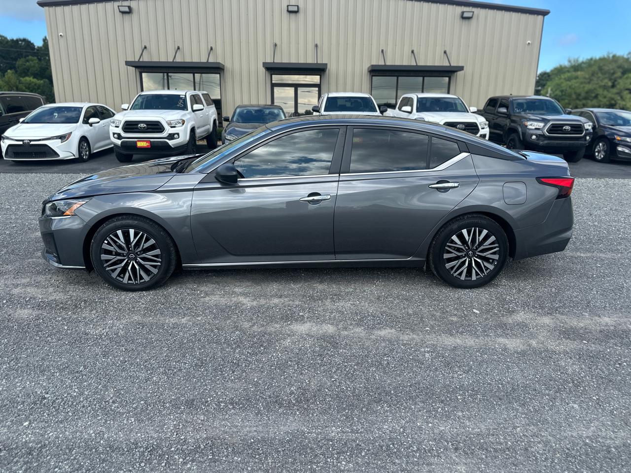 Nissan Altima SV FWD 2025