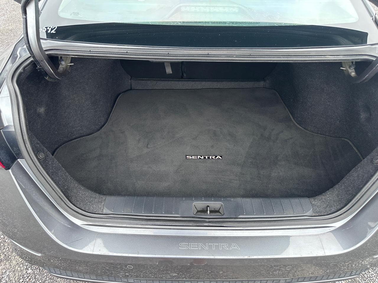 Nissan Sentra SV CVT 2022