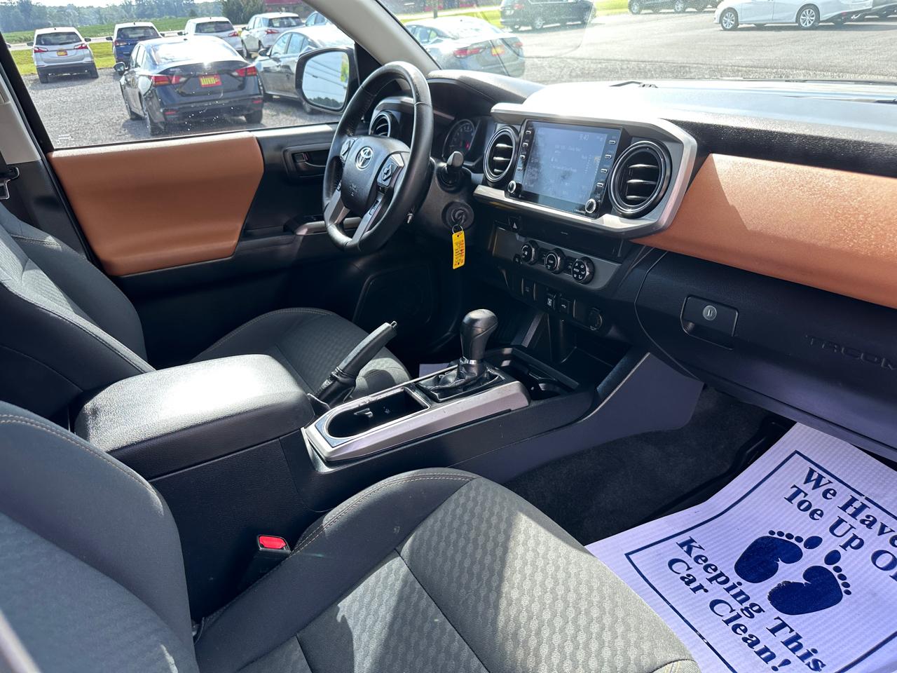 Toyota Tacoma 2WD SR5 Double Cab 5' Bed V6 AT (Natl) 2020