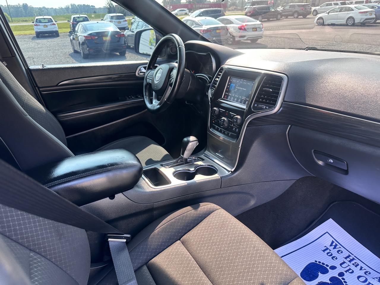 Jeep Grand Cherokee Laredo E 4x2 2021