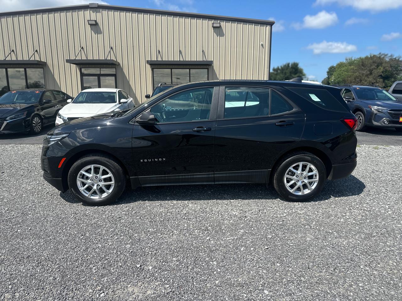 Chevrolet Equinox AWD 4dr LS w/1FL 2022