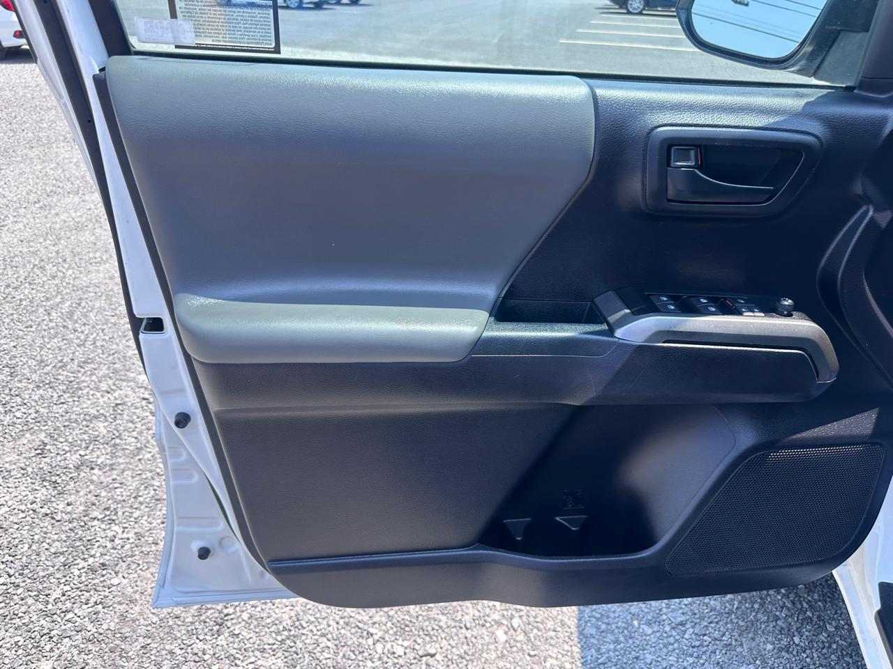 Toyota Tacoma 2WD TRD Off Road Double Cab 5' Bed V6 AT (Natl) 2020