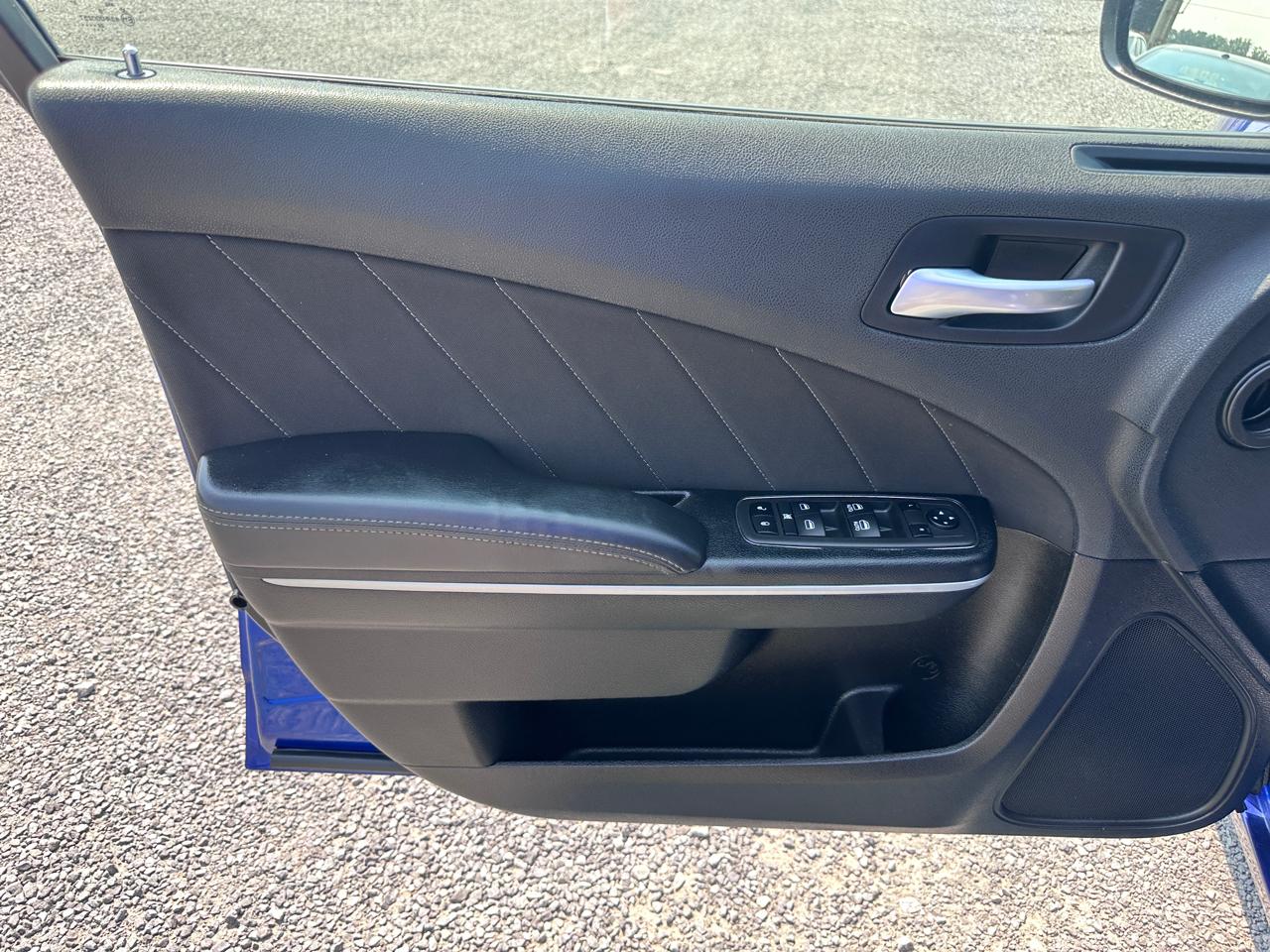 Dodge Charger SXT RWD 2022