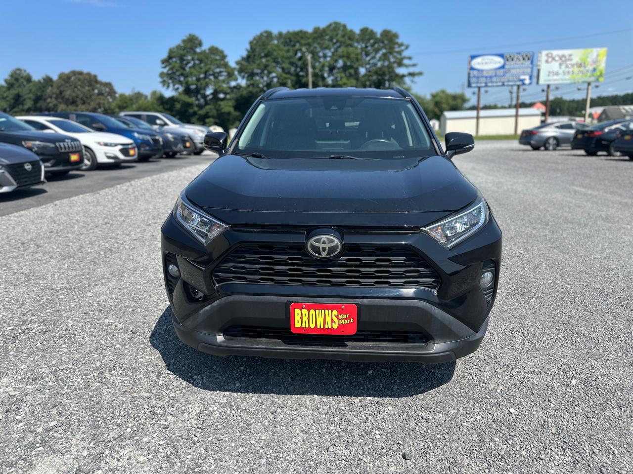 Toyota RAV4 XLE FWD (Natl) 2021