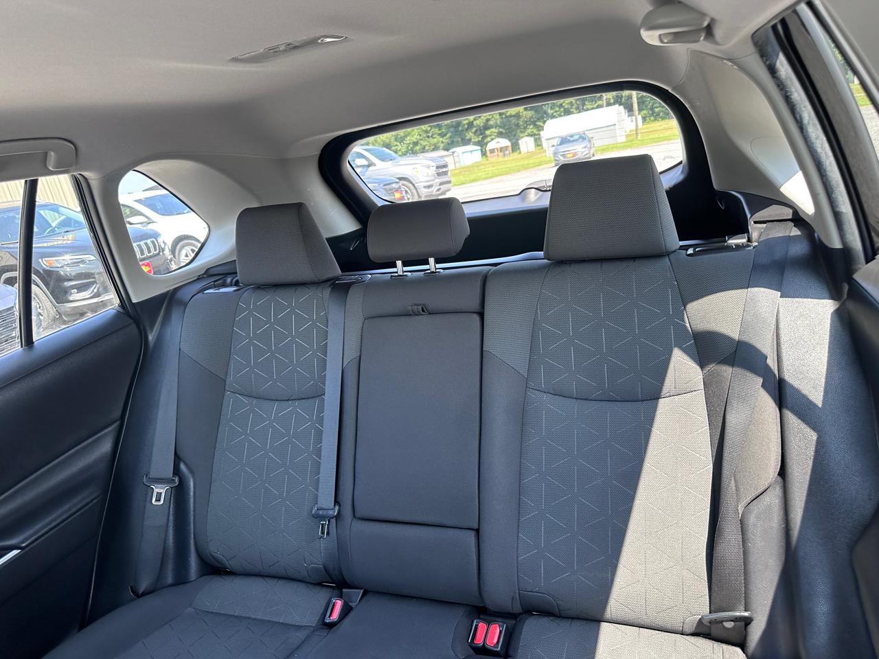 Toyota RAV4 XLE FWD (Natl) 2021