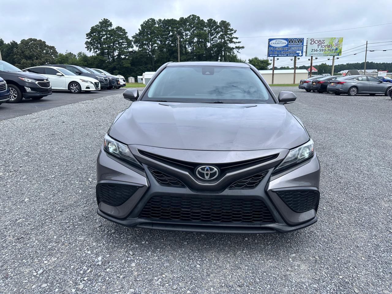 Toyota Camry SE Auto (Natl) 2022