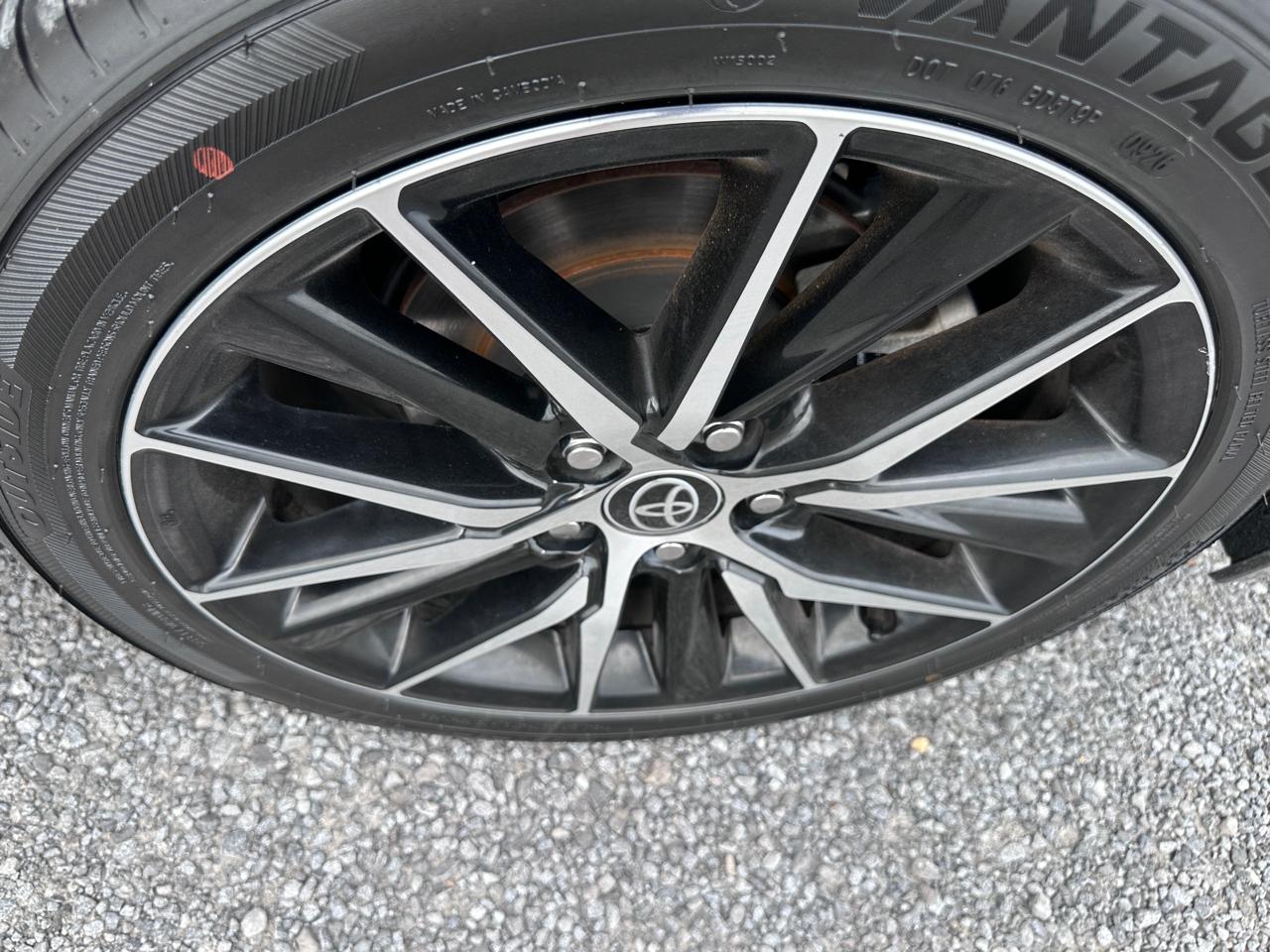 Toyota Camry SE Auto (Natl) 2022