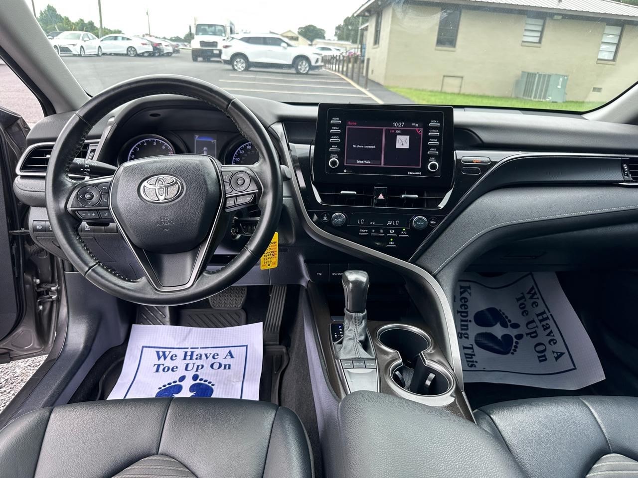 Toyota Camry SE Auto (Natl) 2022