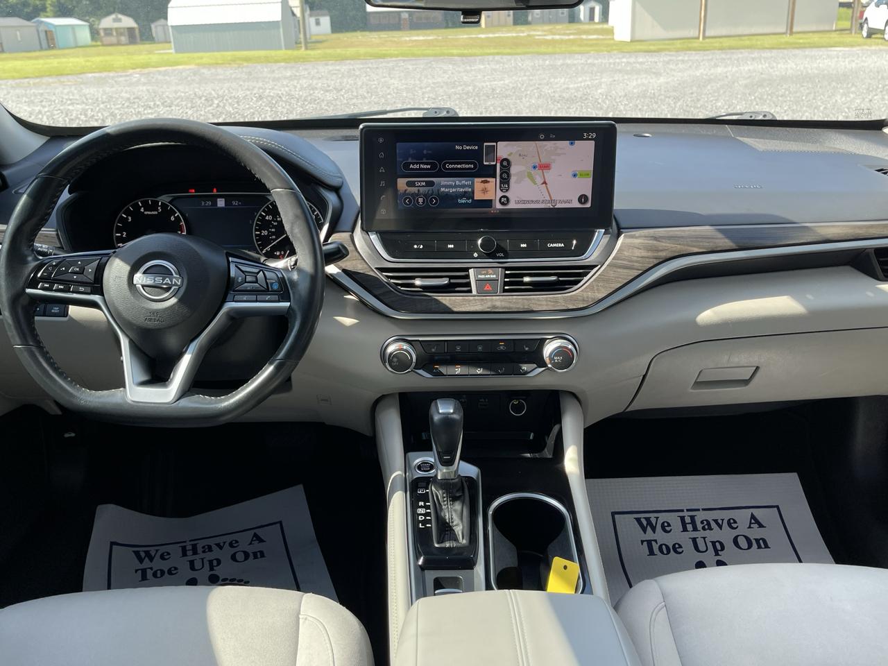 Nissan Altima 2.5 SV Sedan 2023