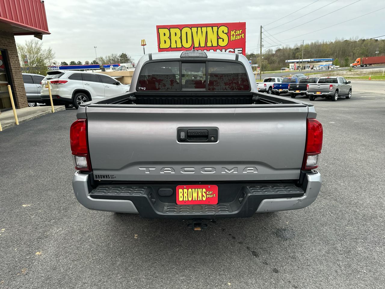 Toyota Tacoma 2WD SR5 Double Cab 5' Bed I4 AT (Natl) 2019