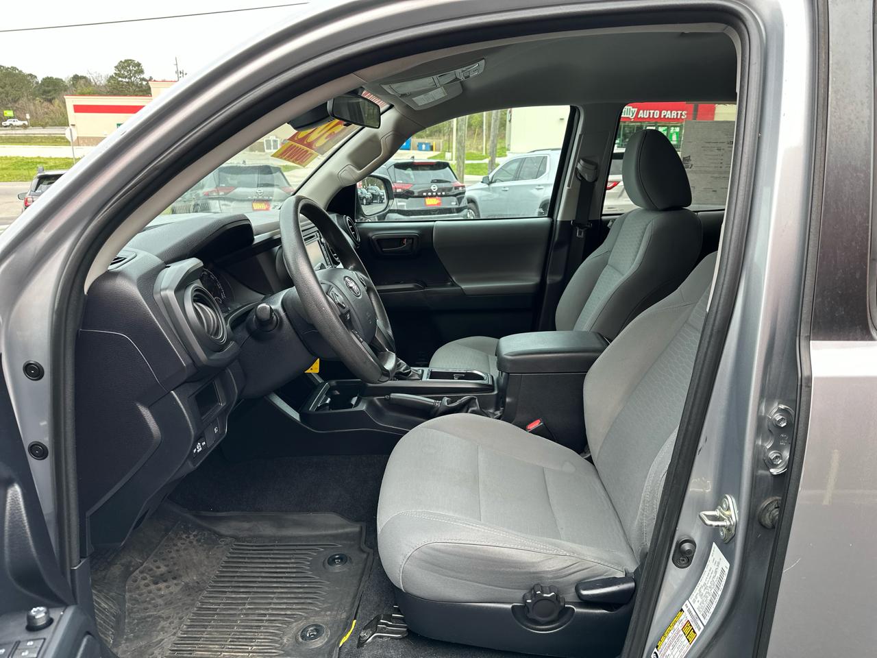 Toyota Tacoma 2WD SR5 Double Cab 5' Bed I4 AT (Natl) 2019