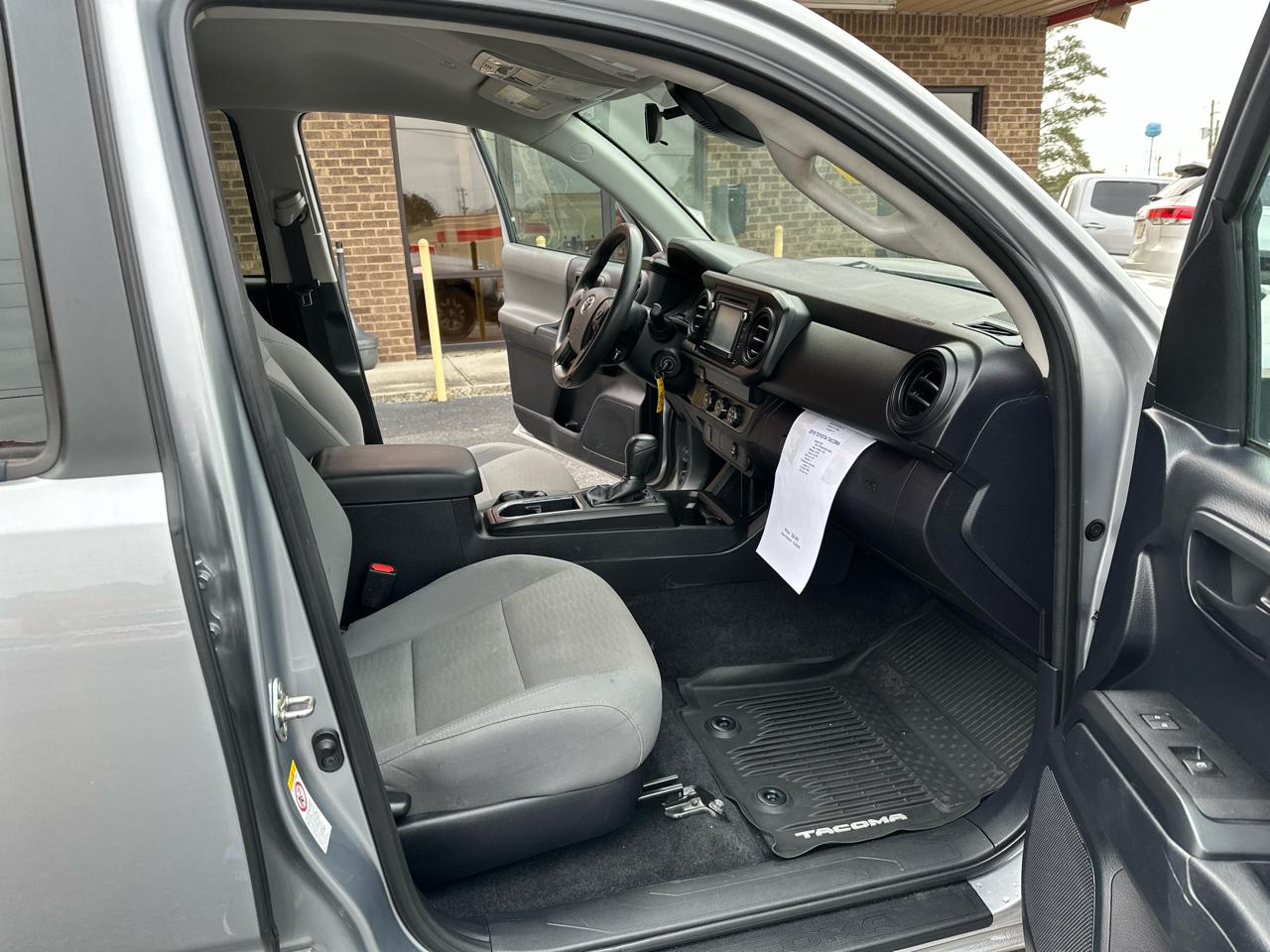 Toyota Tacoma 2WD SR5 Double Cab 5' Bed I4 AT (Natl) 2019