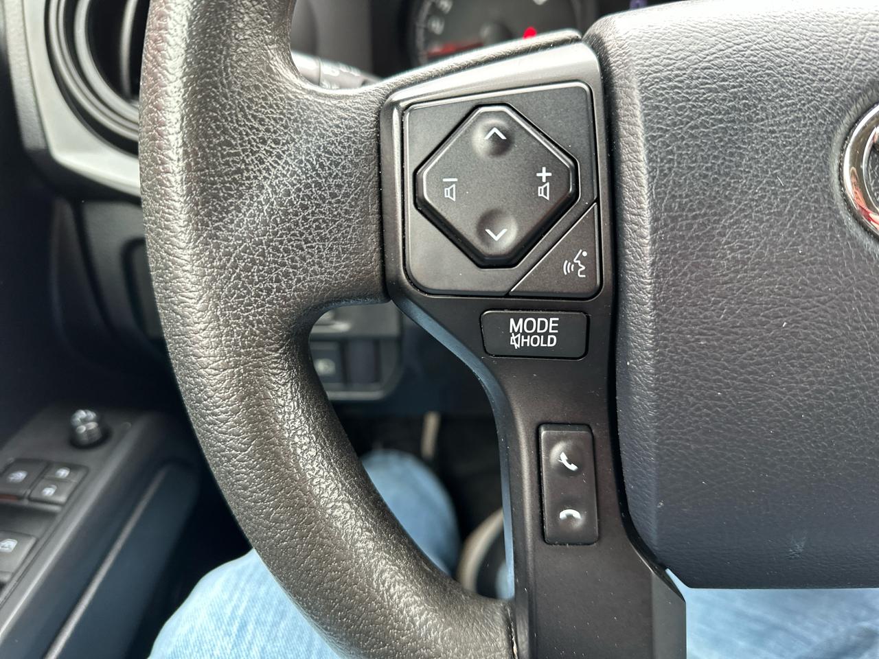 Toyota Tacoma 2WD SR5 Double Cab 5' Bed I4 AT (Natl) 2019