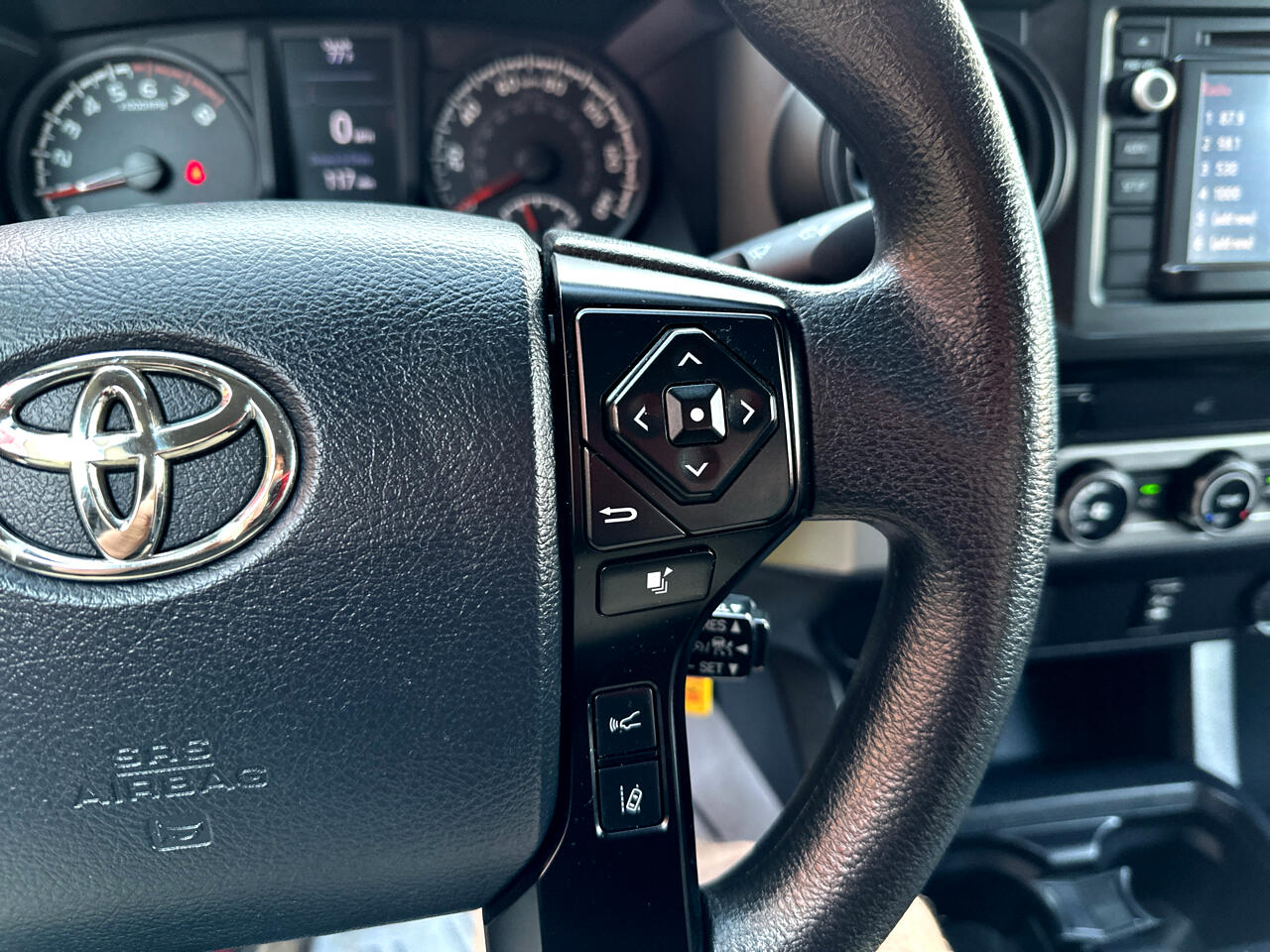 Toyota Tacoma SR Access Cab 6' Bed I4 4x2 AT (Natl) 2018 Toyota Tacoma SR Access Cab 6' Bed I4 4x2 AT (Natl) 2018