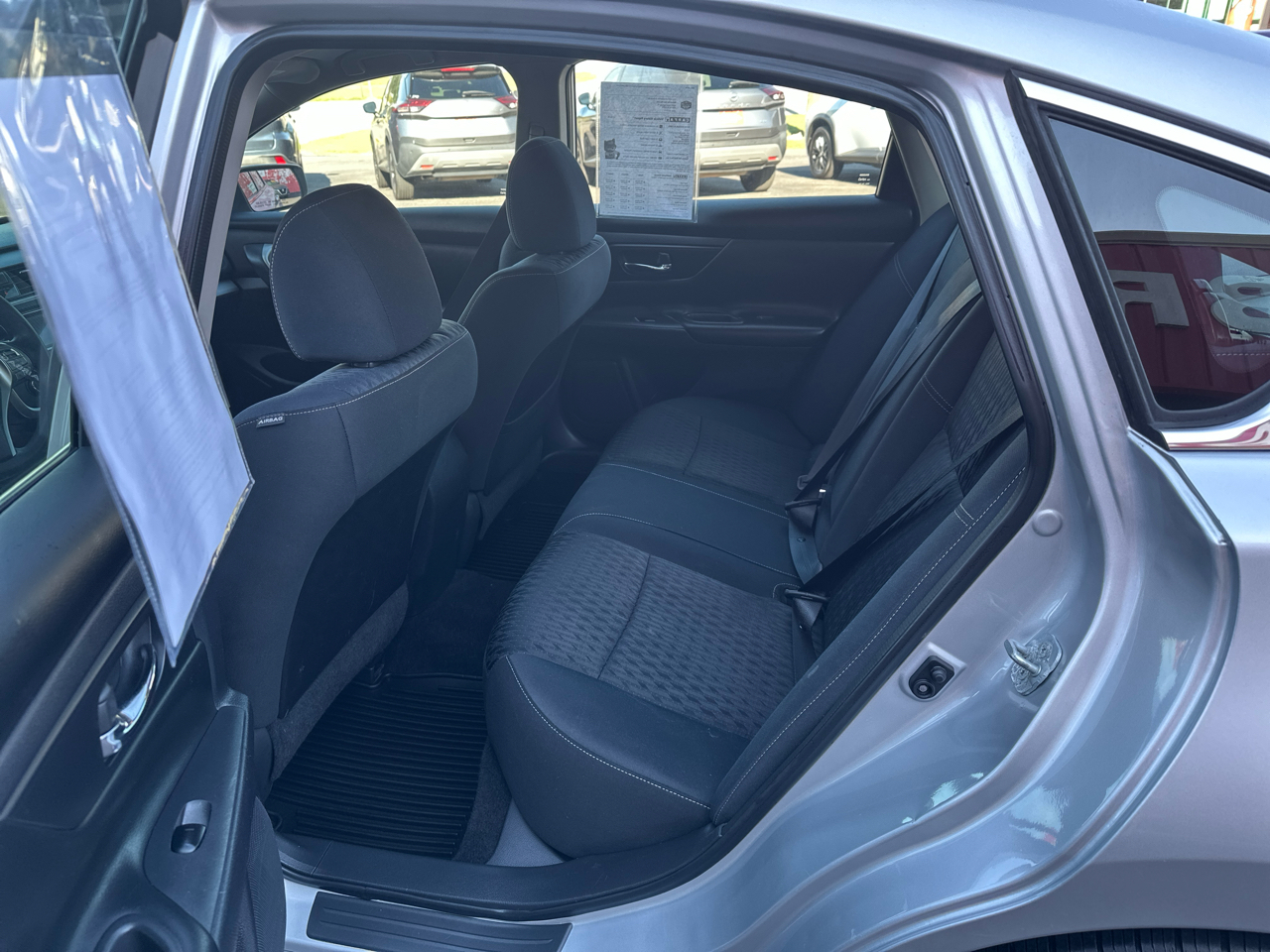 Nissan Altima 2.5 S Sedan 2018 Nissan Altima 2.5 S Sedan 2018