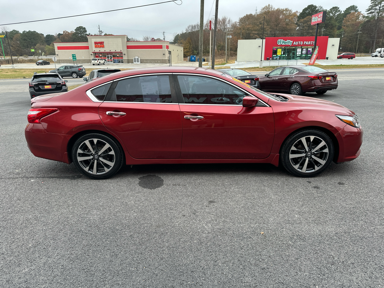 Nissan Altima 4dr Sdn I4 2.5 SR 2016