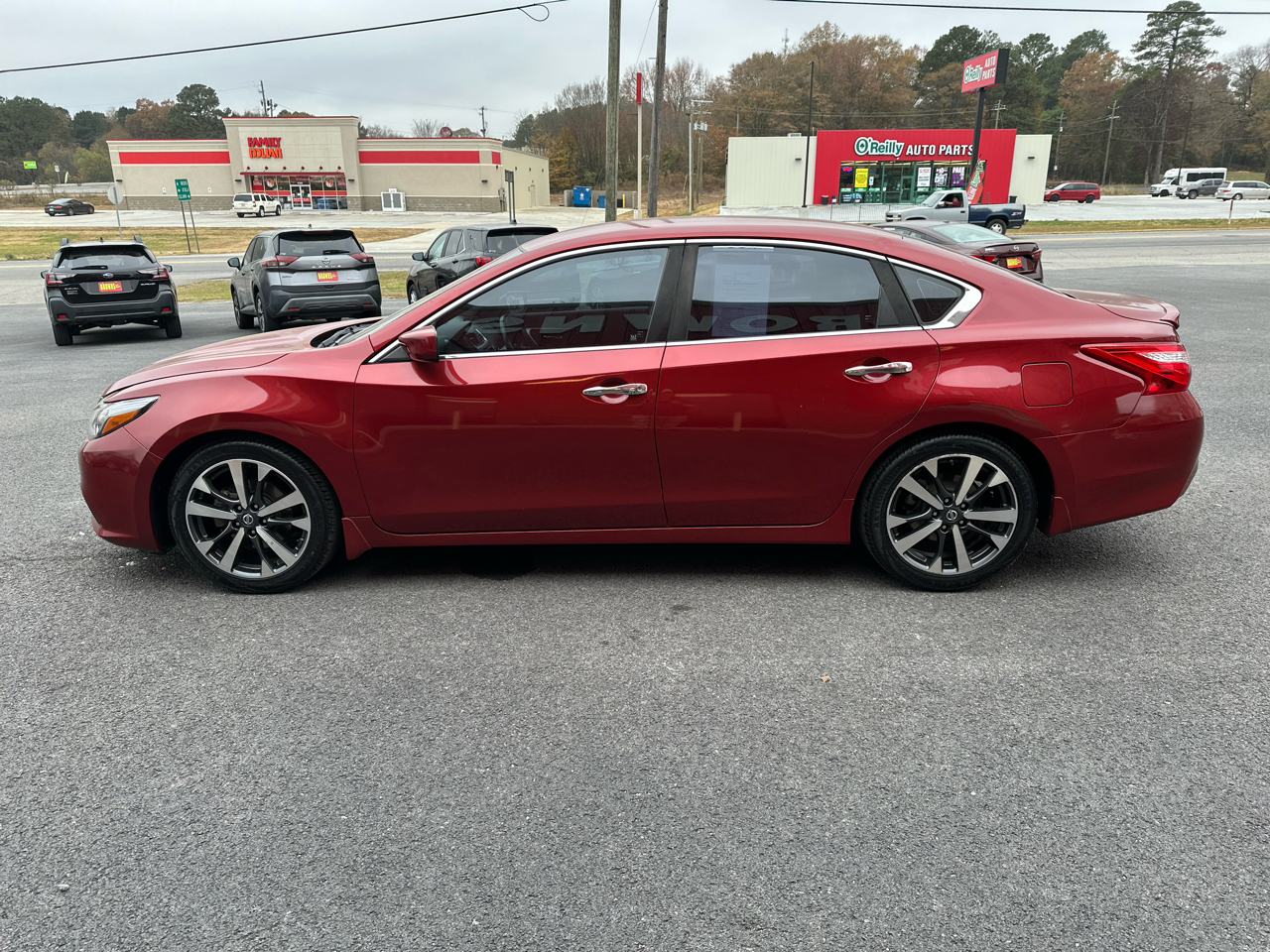 Nissan Altima 4dr Sdn I4 2.5 SR 2016