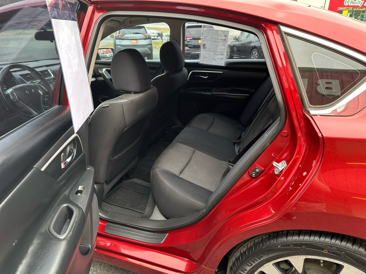 Nissan Altima 4dr Sdn I4 2.5 SR 2016