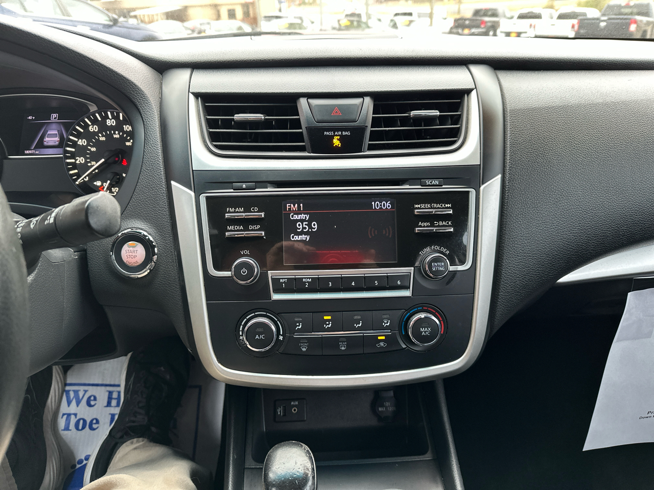 Nissan Altima 4dr Sdn I4 2.5 SR 2016