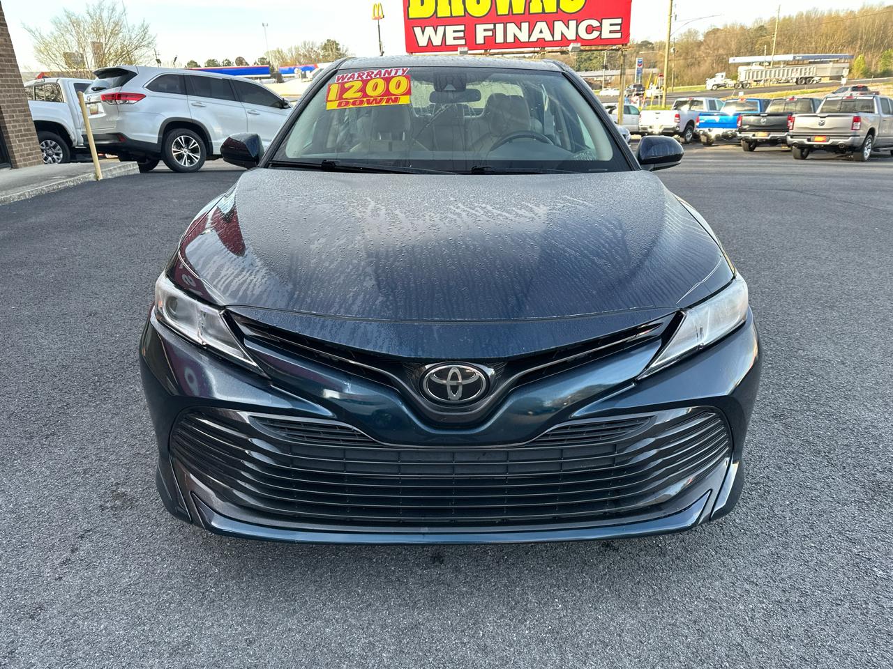 Toyota Camry LE Auto (Natl) 2020
