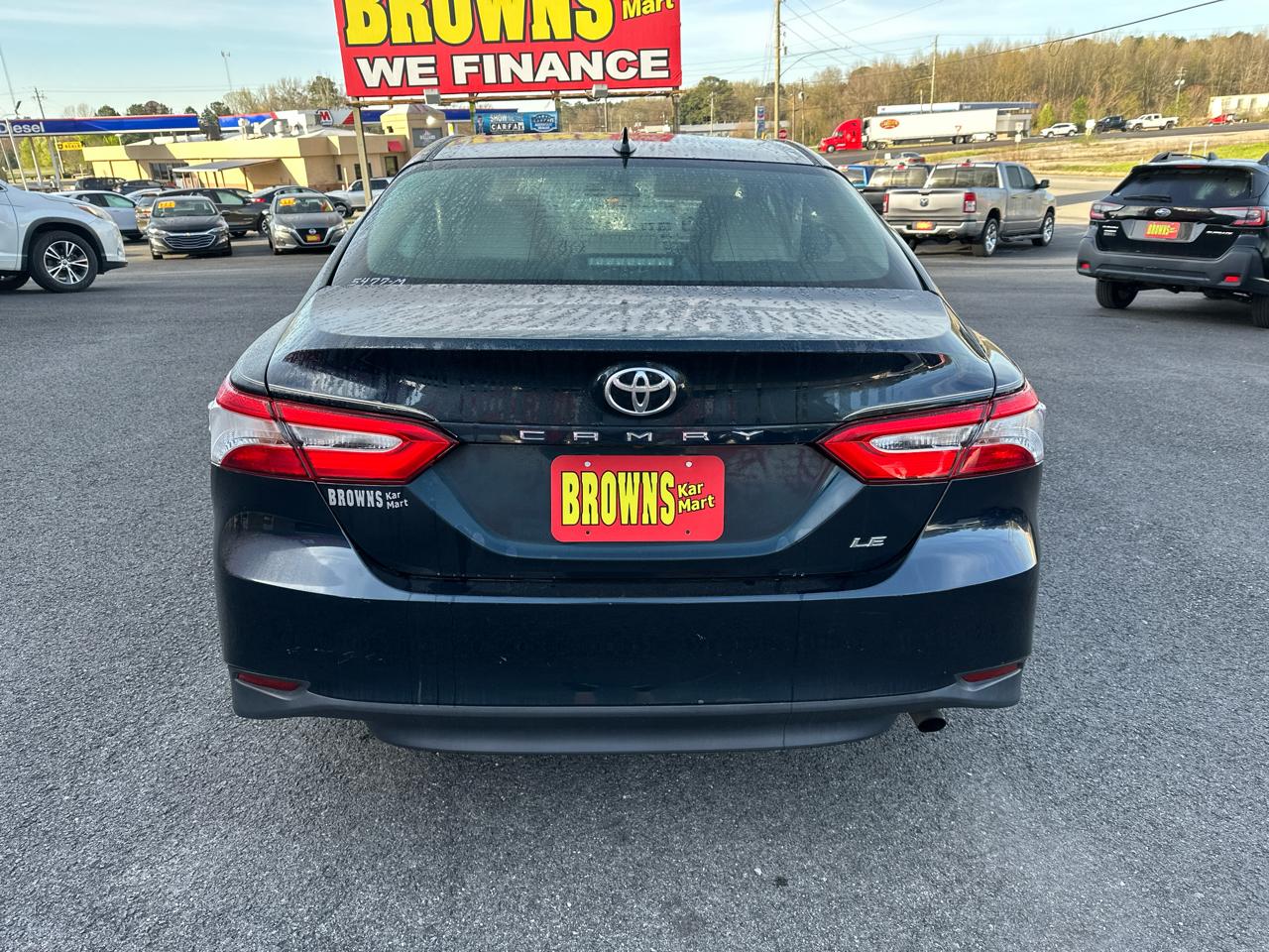 Toyota Camry LE Auto (Natl) 2020