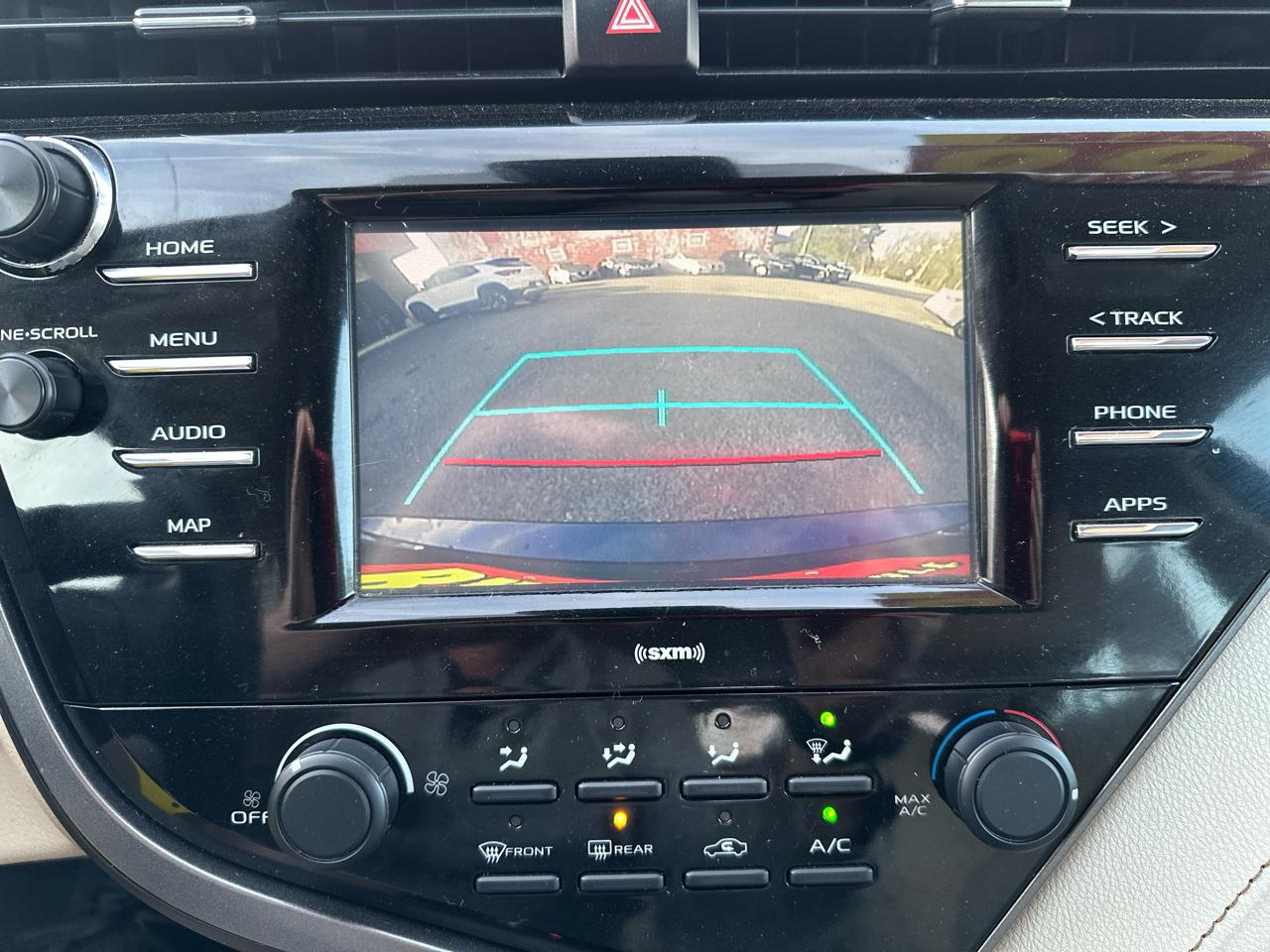 Toyota Camry LE Auto (Natl) 2020