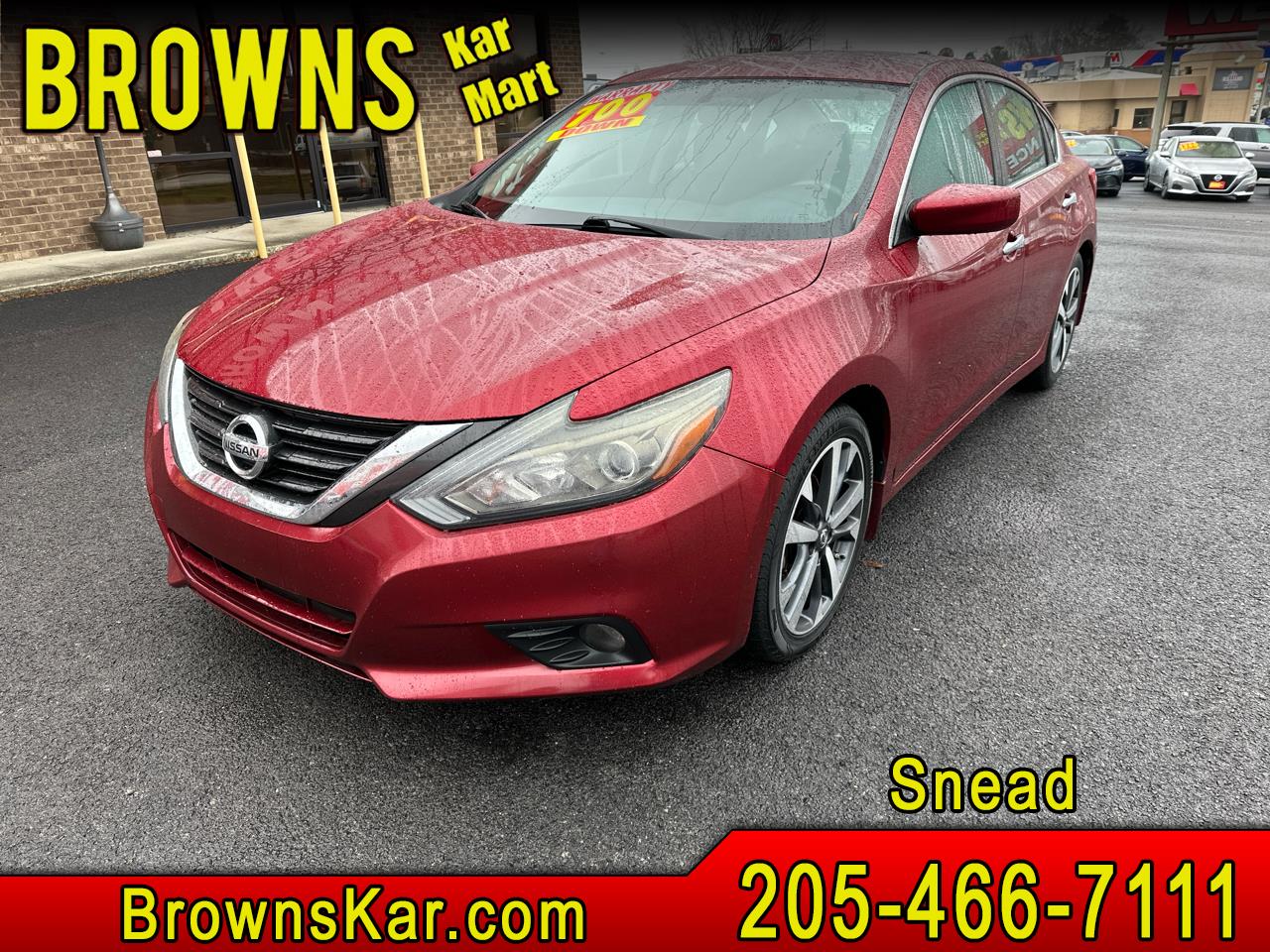 2017 Nissan Altima SR's photo