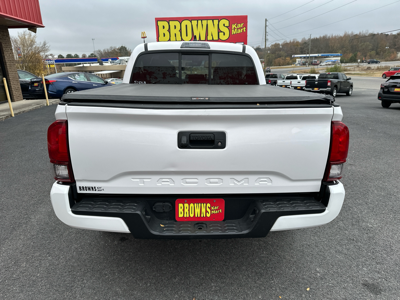 Toyota Tacoma 2WD SR Double Cab 5' Bed I4 AT (Natl) 2020