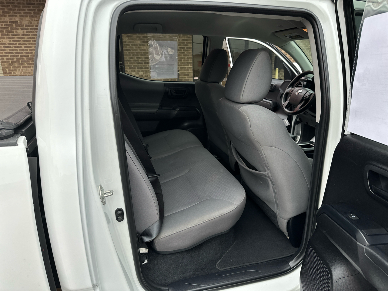 Toyota Tacoma 2WD SR Double Cab 5' Bed I4 AT (Natl) 2020