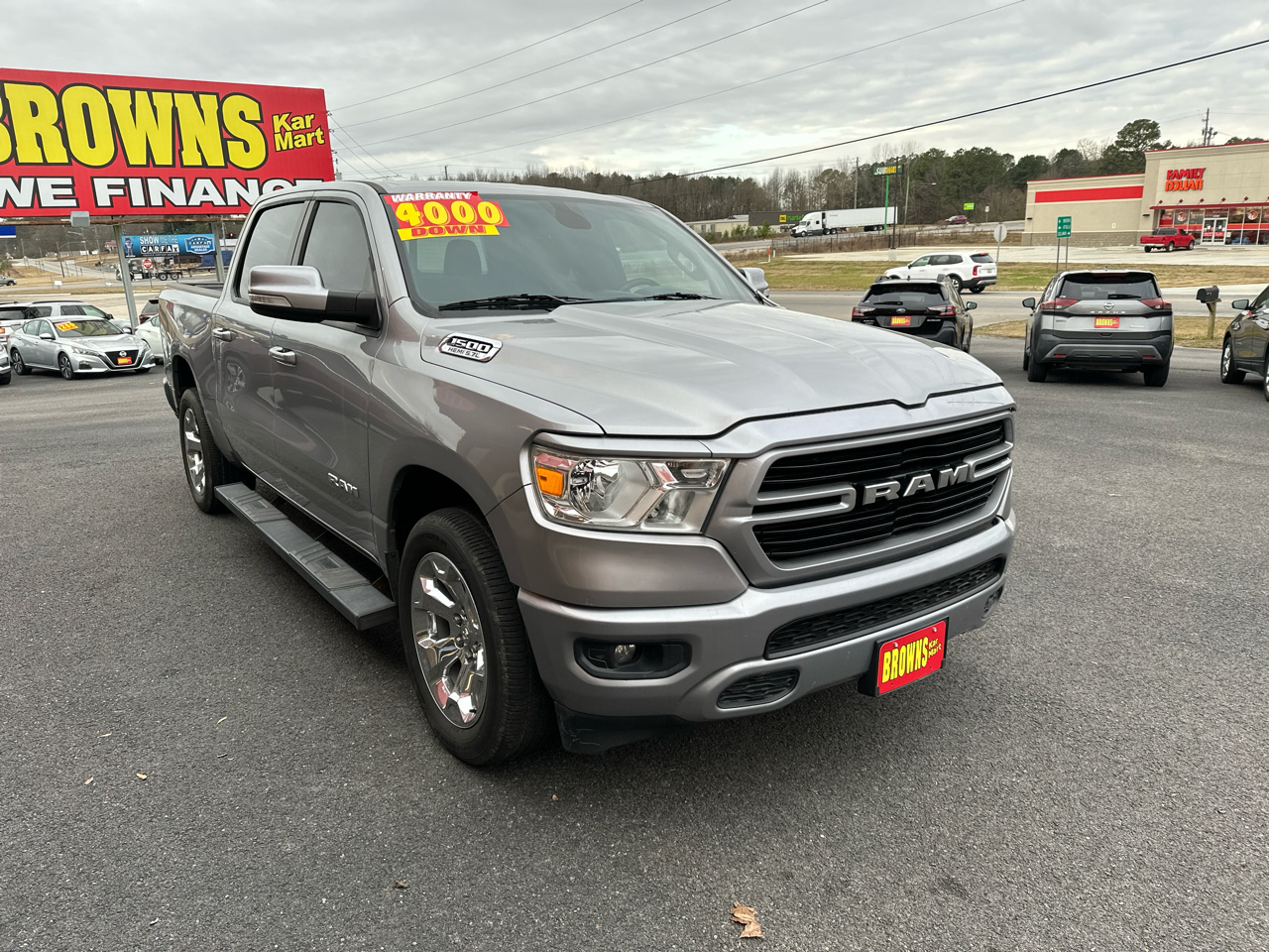 RAM 1500 Lone Star 4x2 Crew Cab 5'7" Box 2020
