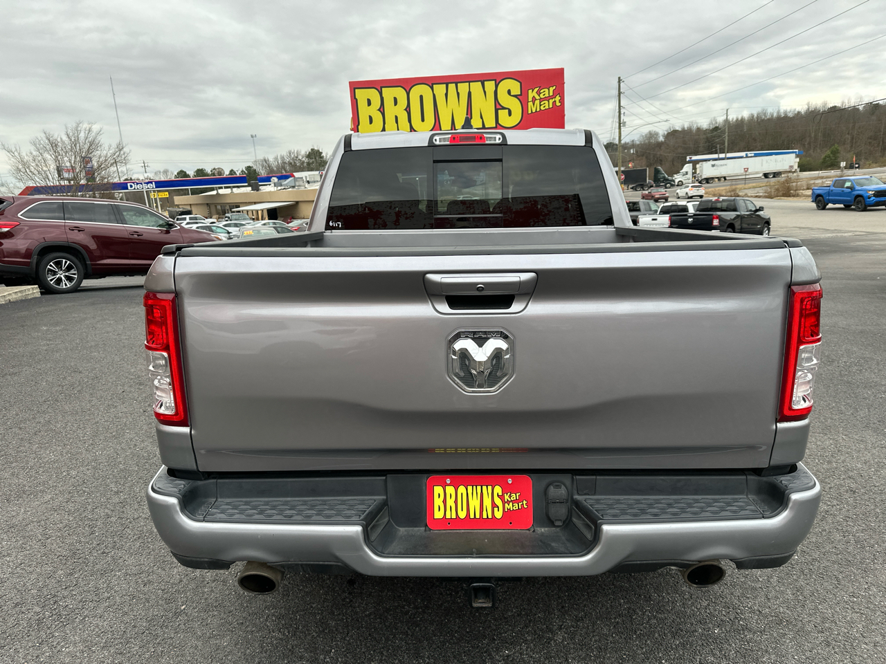 RAM 1500 Lone Star 4x2 Crew Cab 5'7" Box 2020