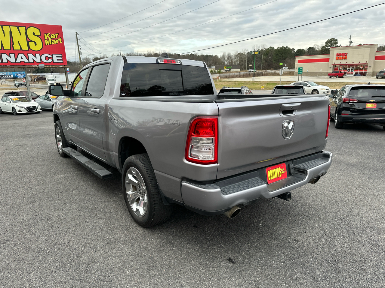 RAM 1500 Lone Star 4x2 Crew Cab 5'7" Box 2020