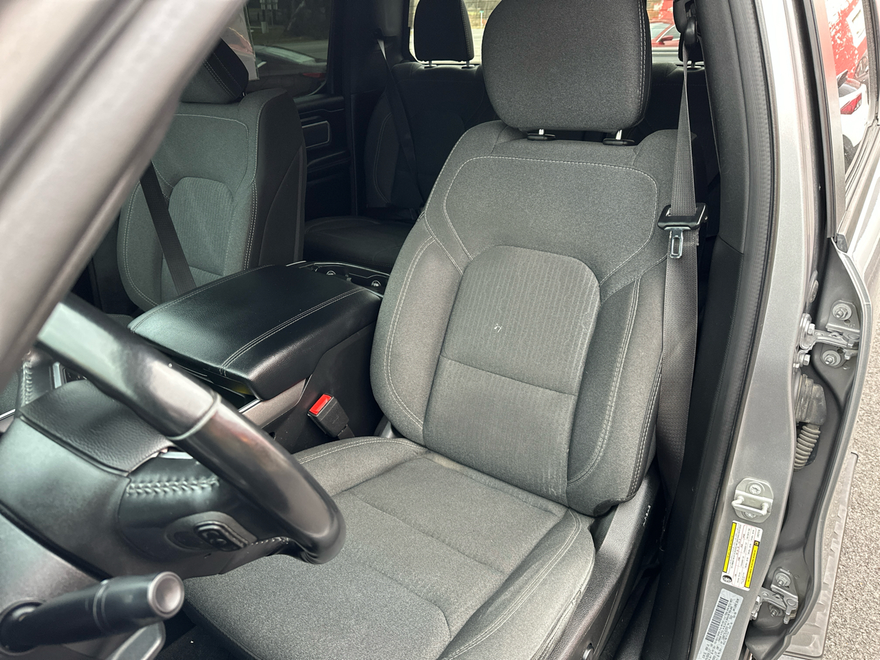 RAM 1500 Lone Star 4x2 Crew Cab 5'7" Box 2020