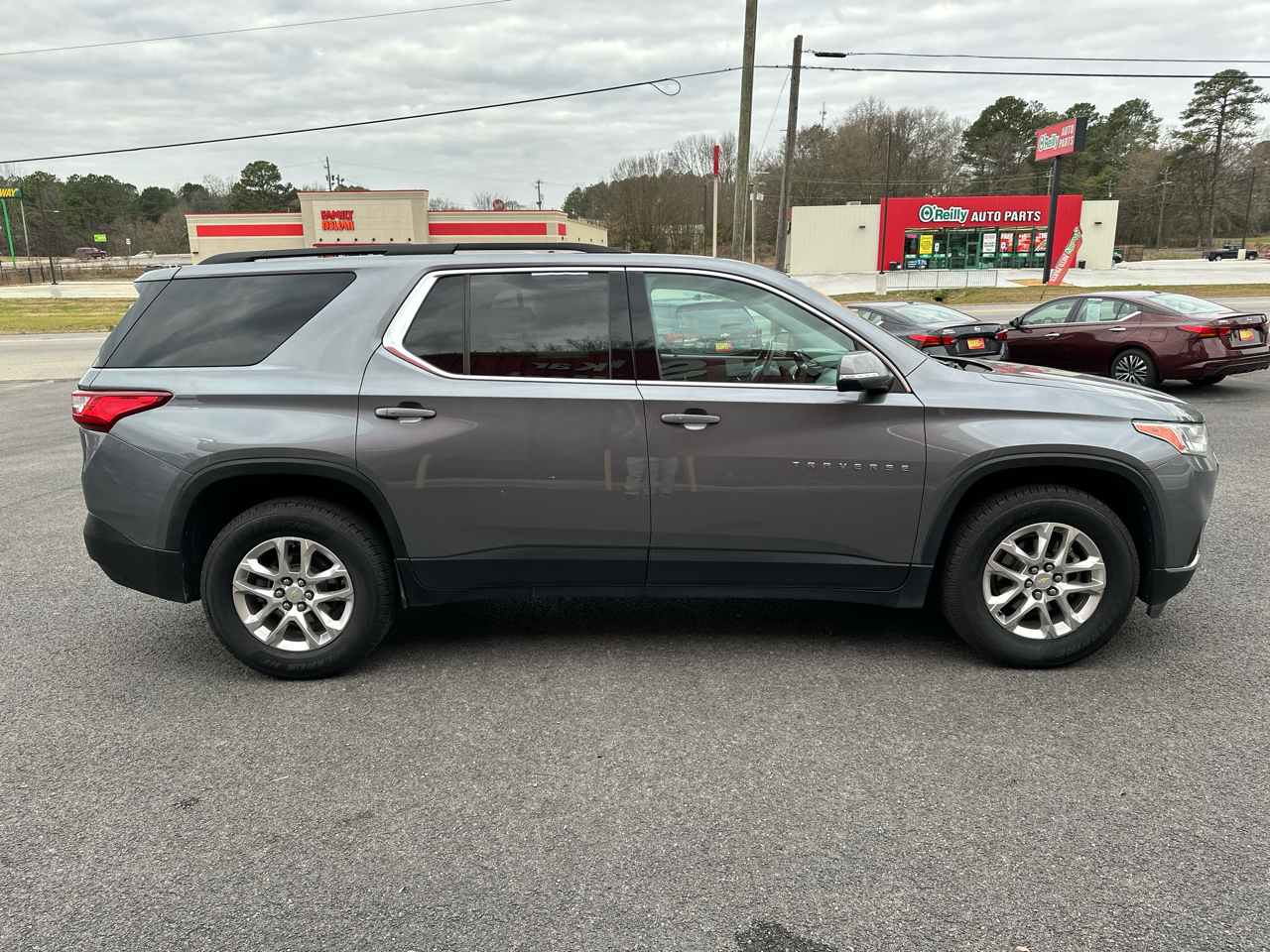 Chevrolet Traverse FWD 4dr LT Cloth w/1LT 2021