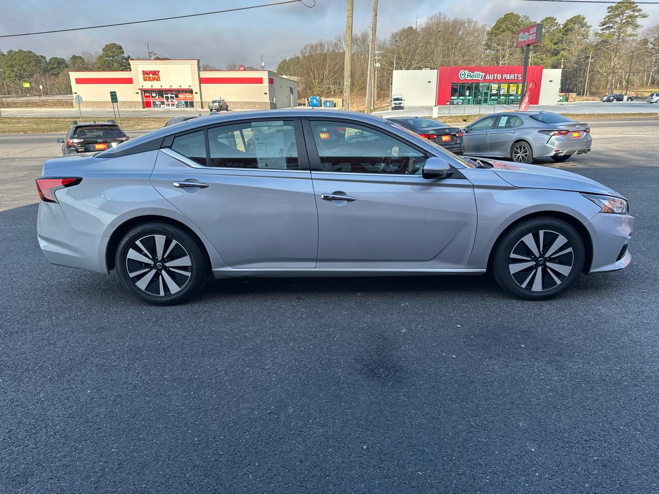 Nissan Altima 2.5 SV Sedan 2022