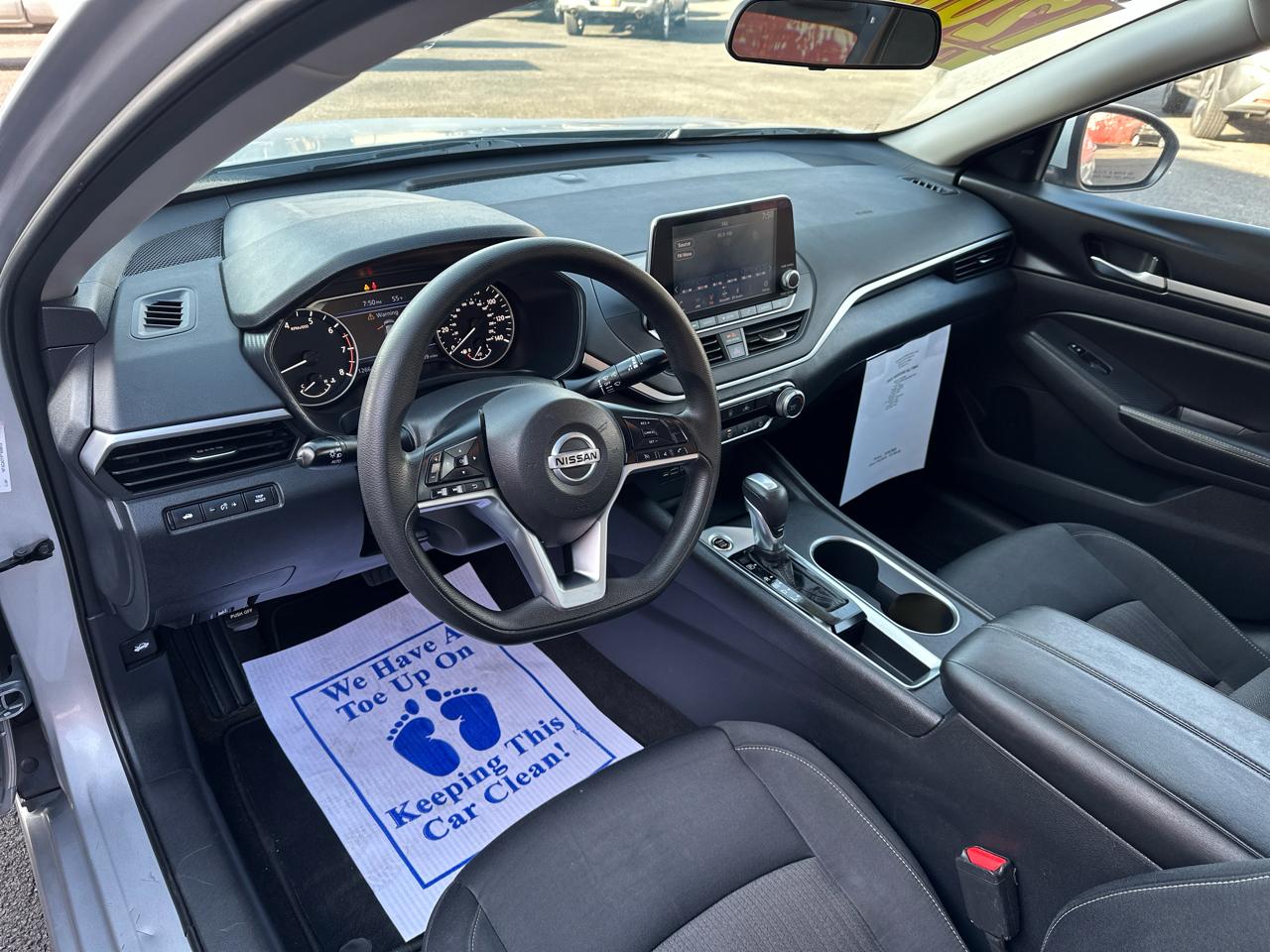 Nissan Altima 2.5 SV Sedan 2022