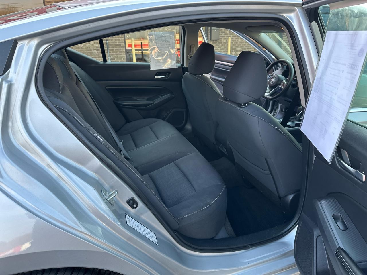 Nissan Altima 2.5 SV Sedan 2022