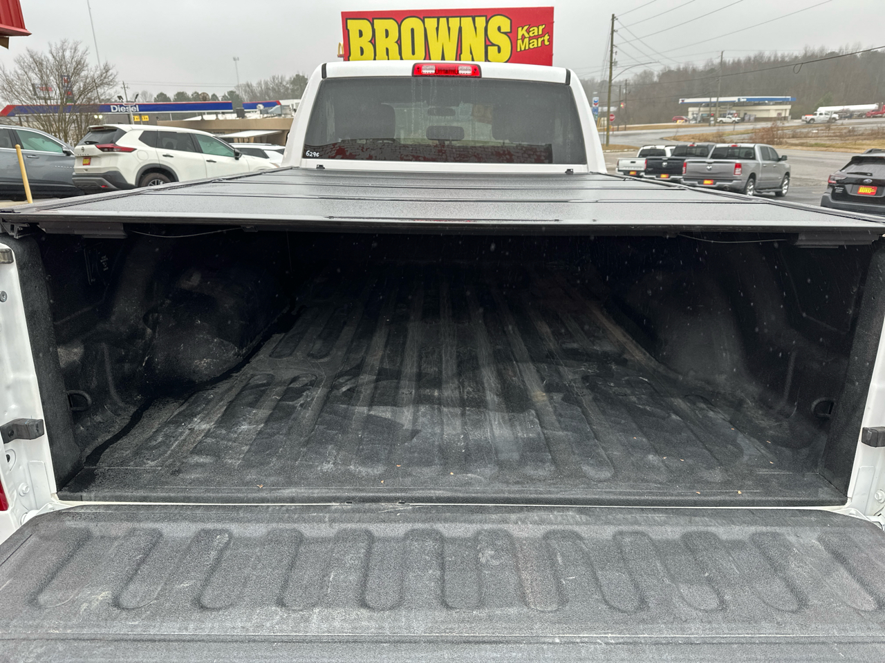 RAM 2500 Tradesman 4x2 Crew Cab 8' Box 2021