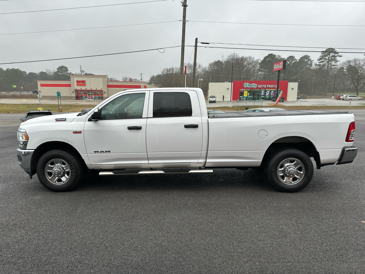 RAM 2500 Tradesman 4x2 Crew Cab 8' Box 2021