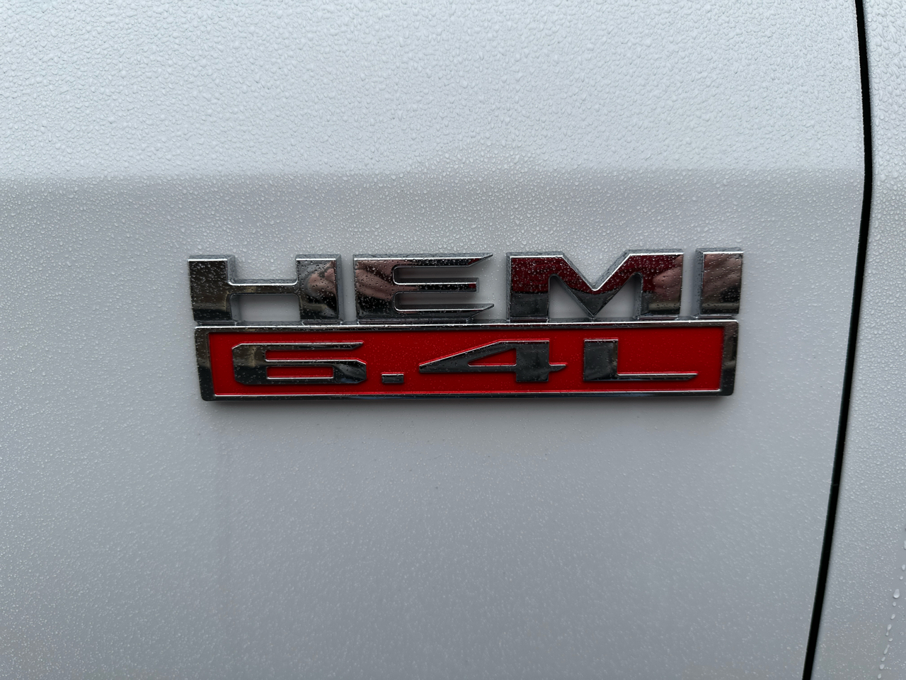 RAM 2500 Tradesman 4x2 Crew Cab 8' Box 2021