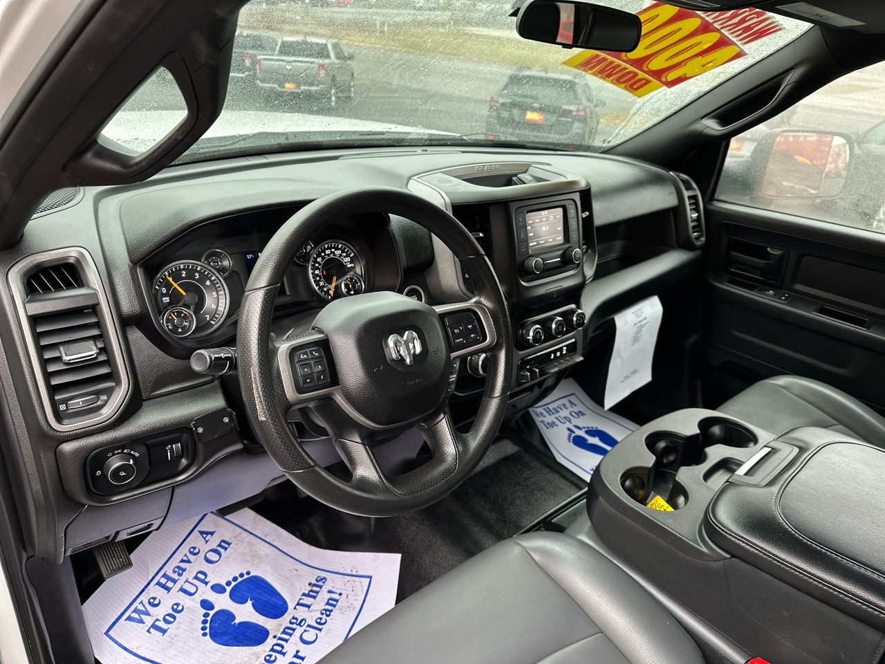 RAM 2500 Tradesman 4x2 Crew Cab 8' Box 2021